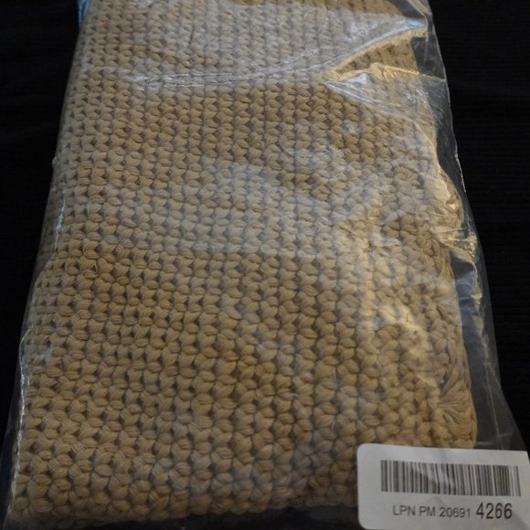 Crochet Bucket Shoulder Bag (NWT) - Picture 9 of 13